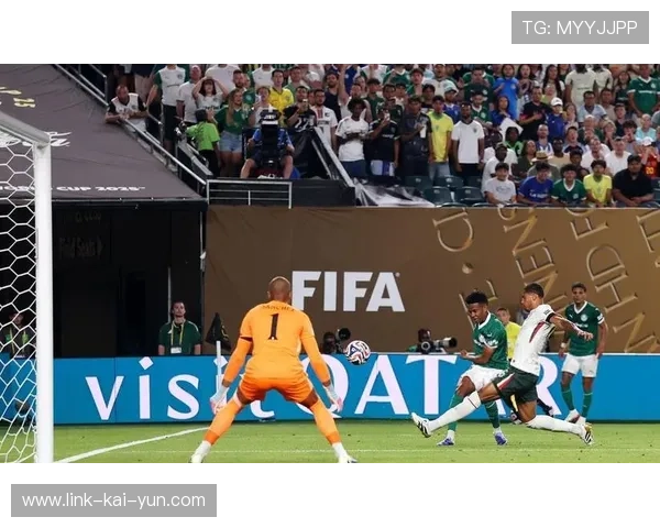 切尔西帕尔默前场抢断爆射破门，展现绝对大心脏