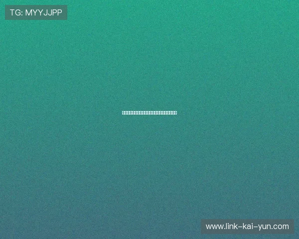 选手在比赛中唱歌剧，高音震水，水花四溅，观众